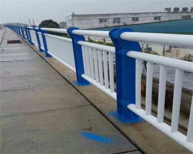 原平不锈钢防撞护栏